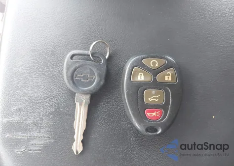 2013 Chevrolet Traverse 2Lt z USA, uszkodzony, nr VIN 1GNKRJKD2DJ239660